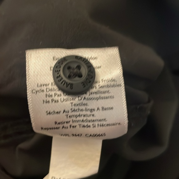 ⭐️ 3/$20 Eddie Bauer Black Skort Size 14 - Picture 8 of 8